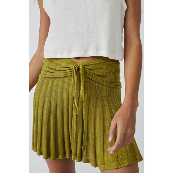 🎉LAST CHANCE🎉 FREE PEOPLE Sylvia Convertible Mini Skirt / Viper Combo - Picture 2 of 7